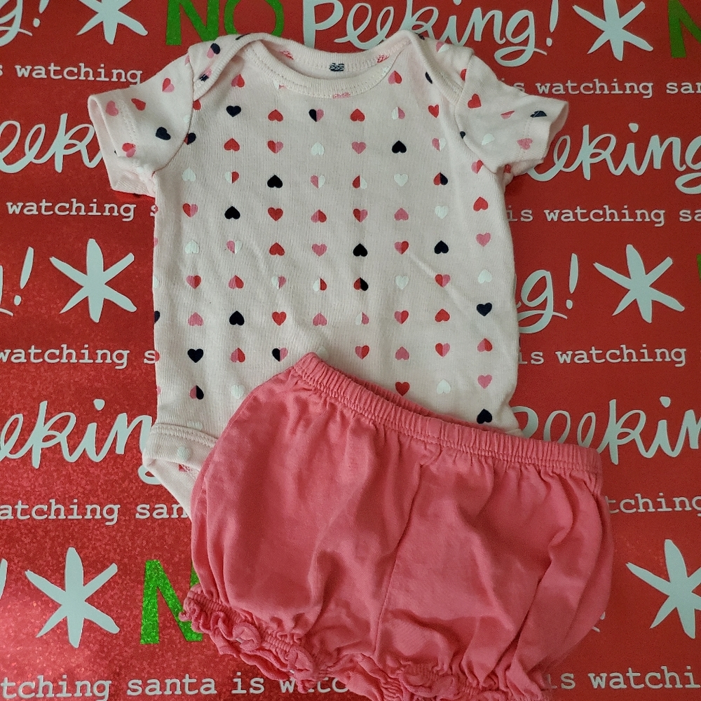 Carter's onesie outfit